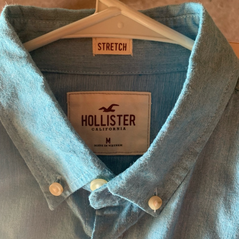 Hollister stretch long sleeve button down shirt